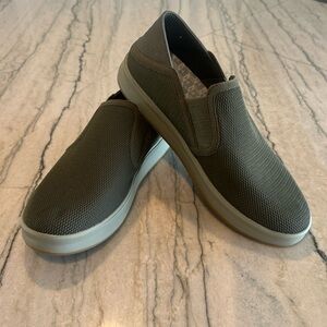 New without tags green olokai